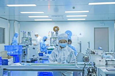 影儿时尚集团投资港影公司，跨界打造时尚防护产品与办公用品新生态